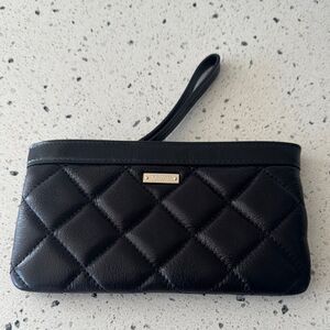 Kate Spade Black 100% Leather Quilted Wristlet zipper Closure Minimalist Chic